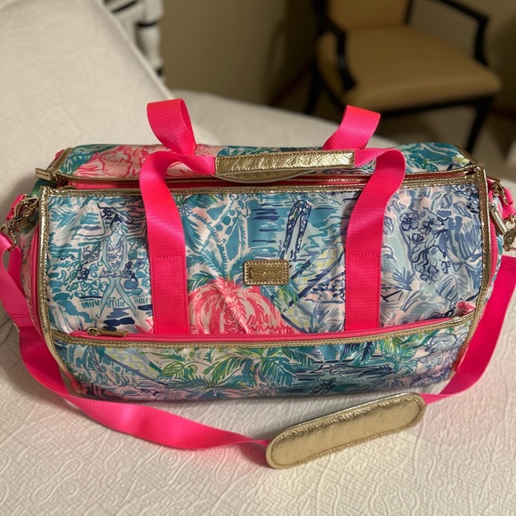 Lilly Pulitzer Convertible Weekender Garment Duffel Bag “Bohemian Wueen - Picture 3 of 8